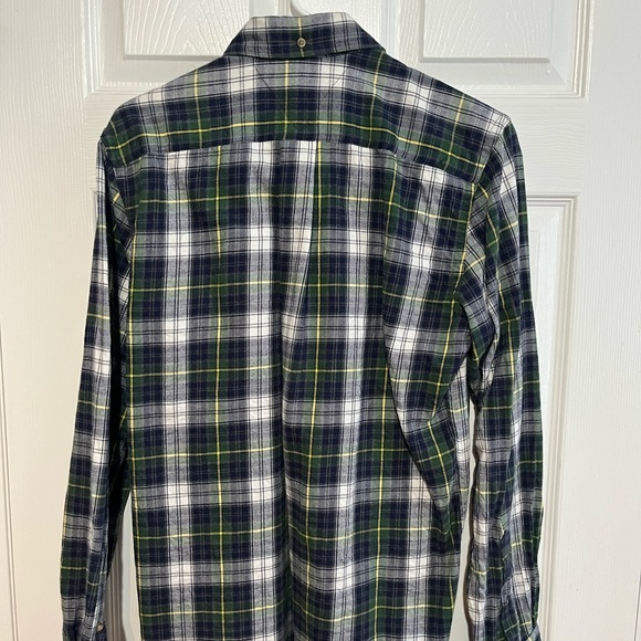 ⭐️ 2 for 1 ⭐️ Tommy Hilfiger Long Sleeve Flannel - Picture 2 of 3